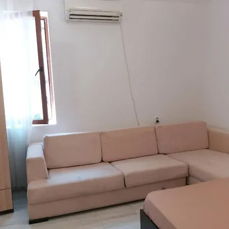 Apartment Amore Warna